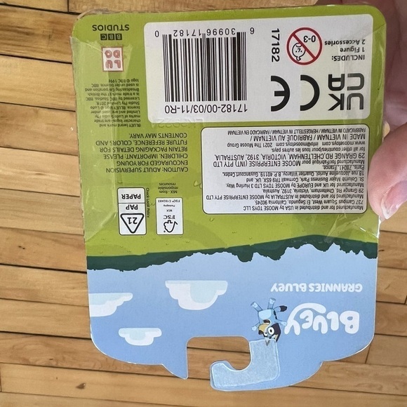 NWT Bluey story starter pack series 5 Grannies Red hood Bluey - Picture 3 of 3